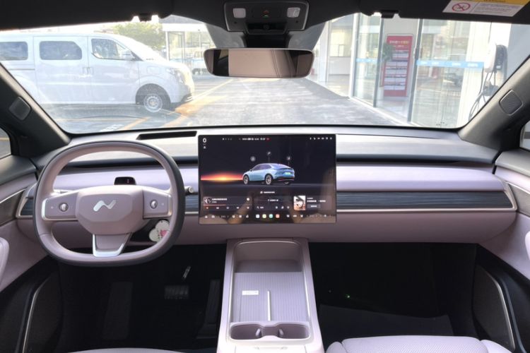 Used ONVO L60 2024 60 kWh Rear-Drive Version