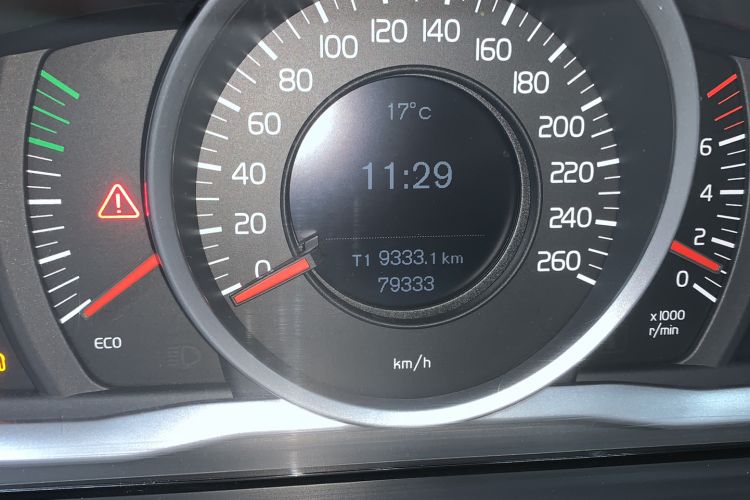 Used Volvo S60 2018 S60L T3 Smart Drive Edition Odometer Close Up