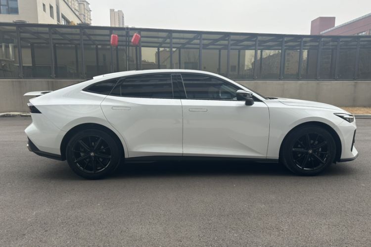 Used CHANGAN UNI-V 2022 1.5T Prestige Version