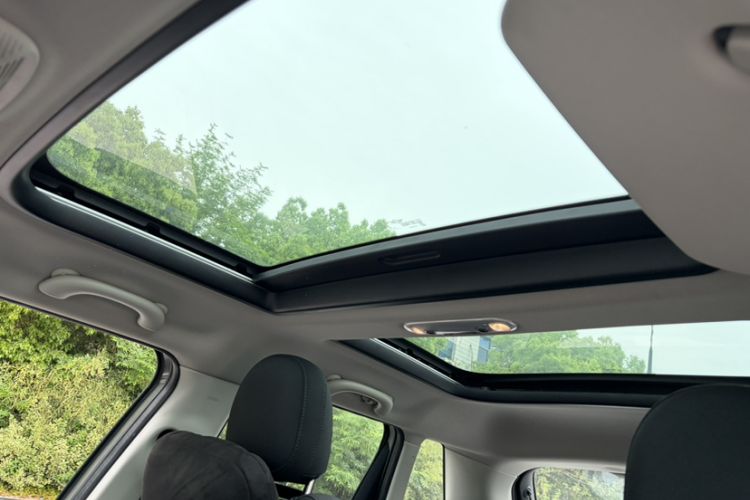 Used MINI 2018 1.5T COOPER Classic Edition Five-Door Version Interior 9