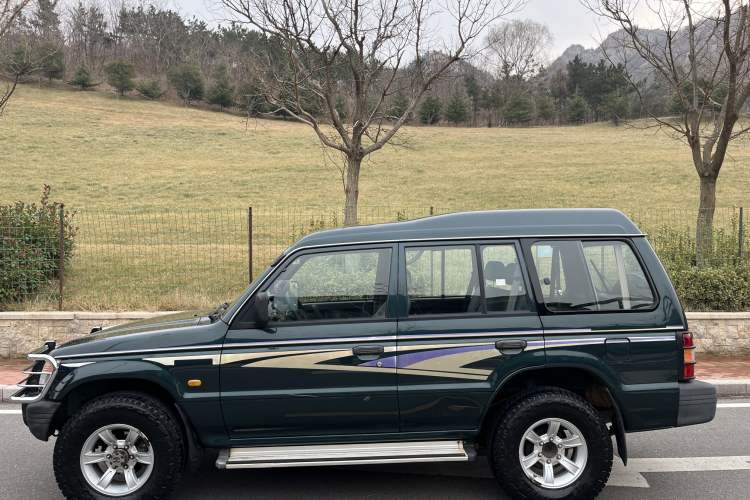 Used Leopaard 6481 2009 2.2L Manual Two-Wheel Drive