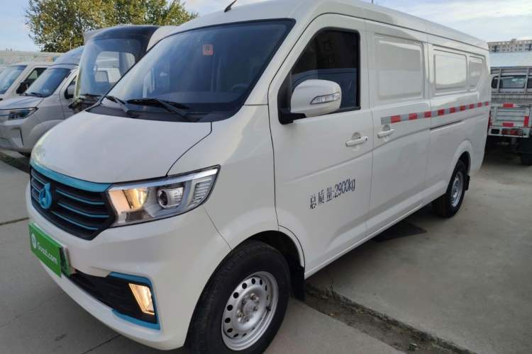 Used Kuayue Xing V7 EV 2022 High-End Model with 240 km
