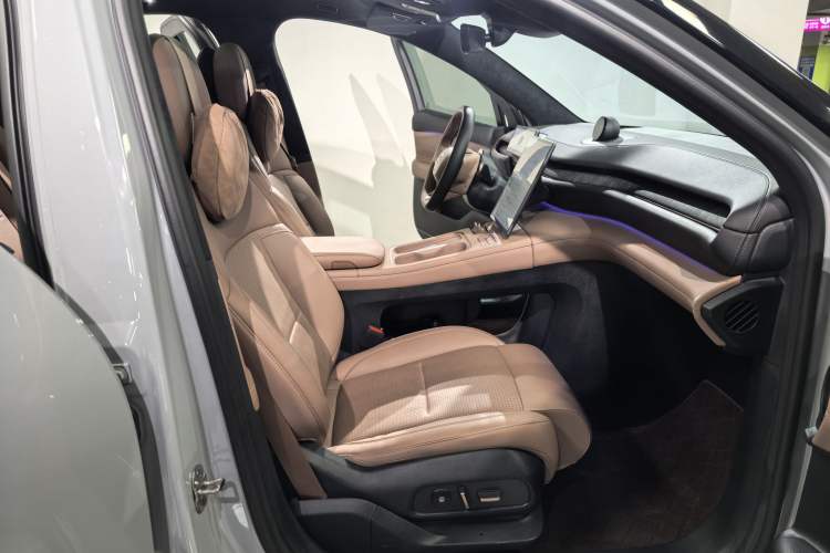 Used Nio ES6 2023 75 kWh
