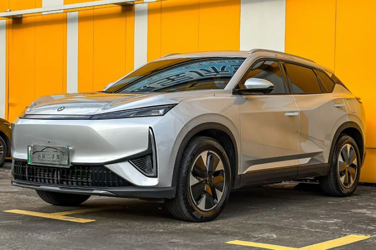 Used Dongfeng Aeolus L7 New Energy 2025 205 Ultra-Long Range Indulgence Version
