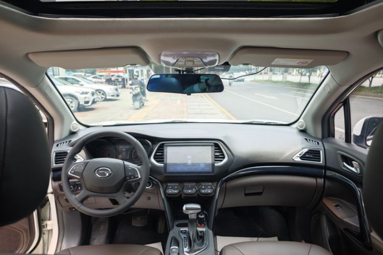 Used GAC Trumpchi GS4 2017 235T Automatic Two-Wheel Drive Elite Edition Interior 1