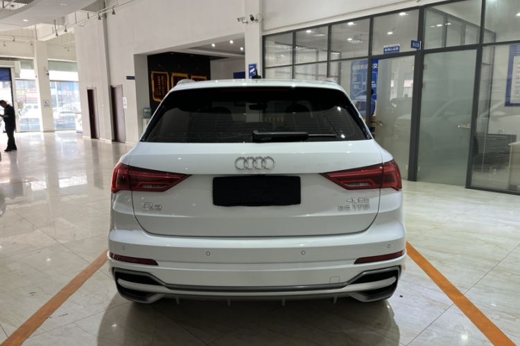 Used Audi Q3 2022 35 TFSI Fashion Dynamic Model