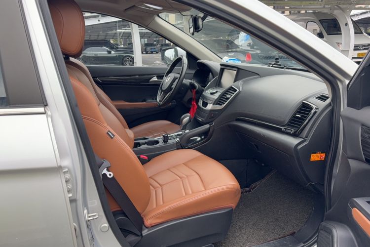 Used Dongfeng Fengdu MX5 2016 2.0L Automatic Flagship Edition
