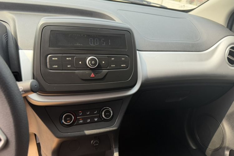 Used JMEV Xiao Qilin 2022 Heart-Pounding Edition Audio And AC Panel