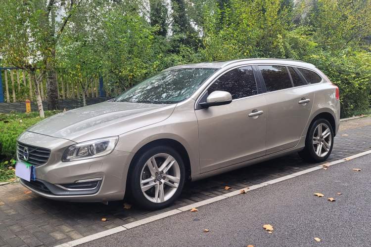 Used Volvo V60 2014 Restyled T5 Zhiya Edition