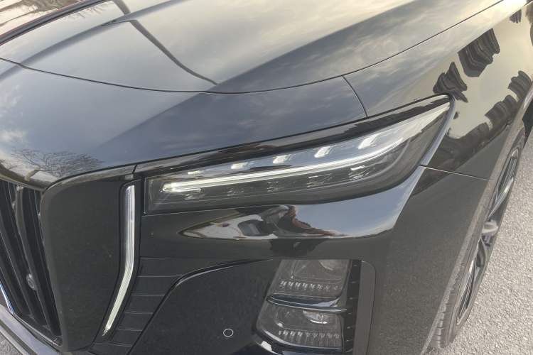 Used Hongqi H5 2025 2.0T Automatic Xuan Ying Edition
