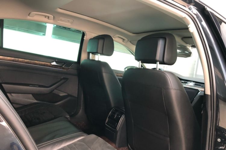 Used Volkswagen Magotan 2018 330TSI DSG Luxury Model