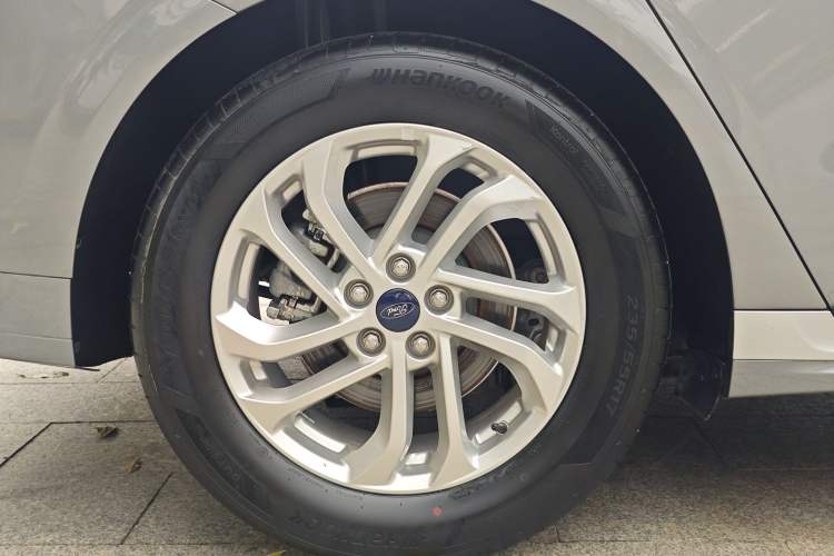 Used Ford Mondeo 2023 EcoBoost 180 Comfort Model Exterior 7