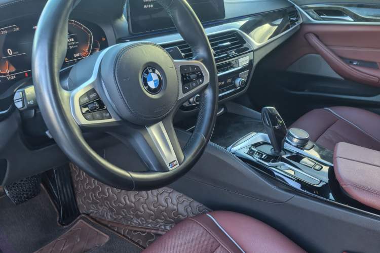 Used BMW 5 Series 2021 525Li M Sport Package