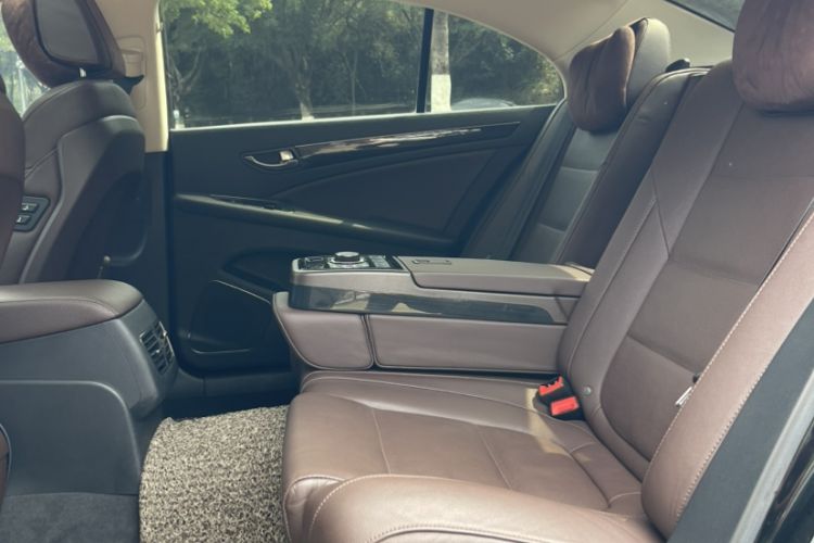 Used Hongqi H7 2019 2.0T Elite Edition Interior 1