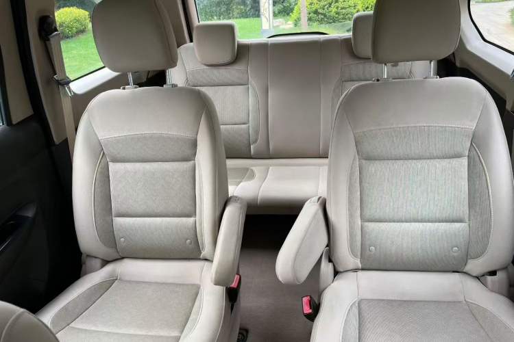 Used Wuling Hongguang 2015 1.5L S Basic Version China V Standard