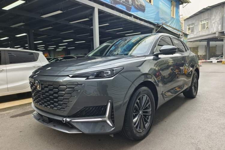 Used Changan UNI-K 2023 2.0T Two-Wheel Drive YueShang Trim