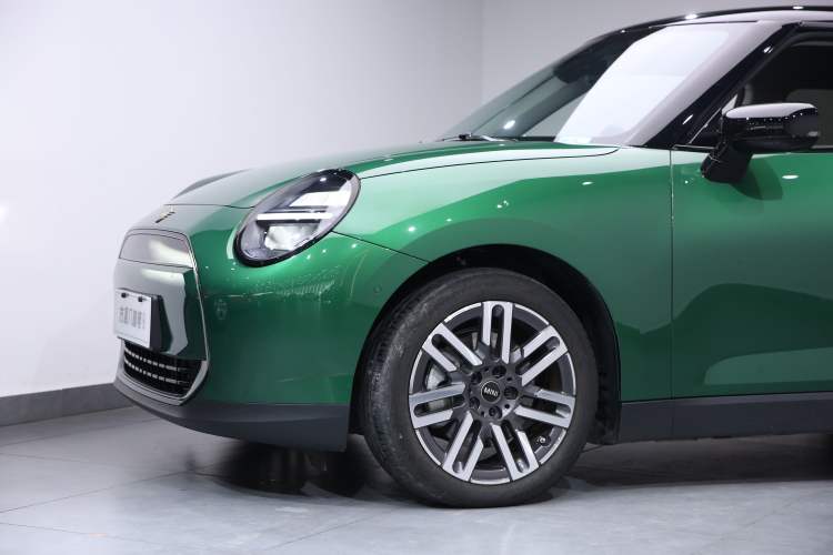 Used MINI Electric MINI COOPER 2024 456km COOPER E Classic Edition
