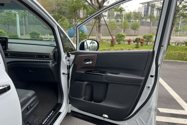 Used Honda Odyssey 2022 2.0L eHEV Sharp Supreme Edition
