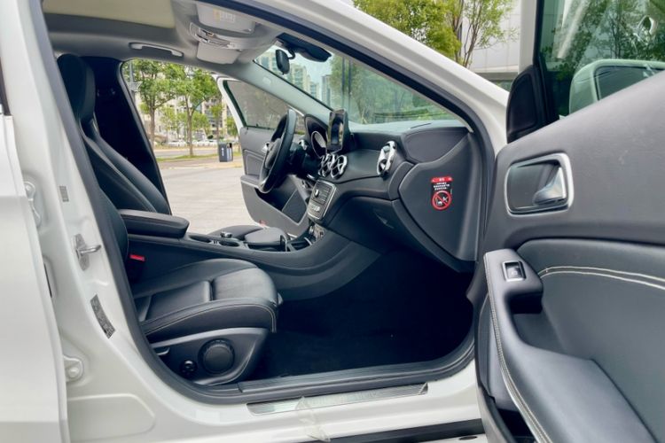 Used Mercedes-Benz GLA 2018 GLA 200 Fashion Model