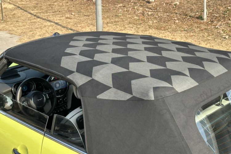 Used MINI MINI 2022 Revised 2.0T COOPER S CABRIO Sidewalk
