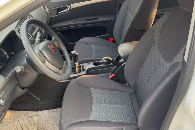 Used Roewe 350 2015 1.5L Manual Luxury Sunroof Edition