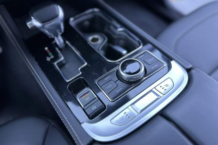 Used BAIC Off-Road BJ40 2019 2.3T Automatic Four-Wheel Drive Ring the Tower Champion Edition China VI