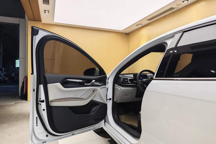 Used BYD Qin PLUS 2024 HONOR Edition DM-i 55KM Leading Model