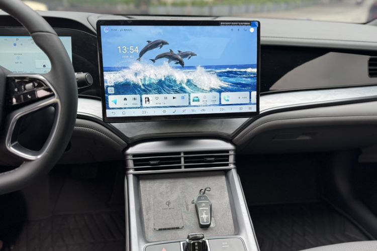 Used BYD Seal 2024 HONOR Edition DM-i 1.5L 121km Luxury Model Interior 2