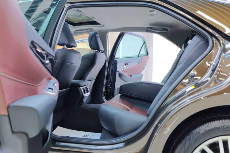 Used Toyota Crown 2017 2.0T Sport Edition Headliner