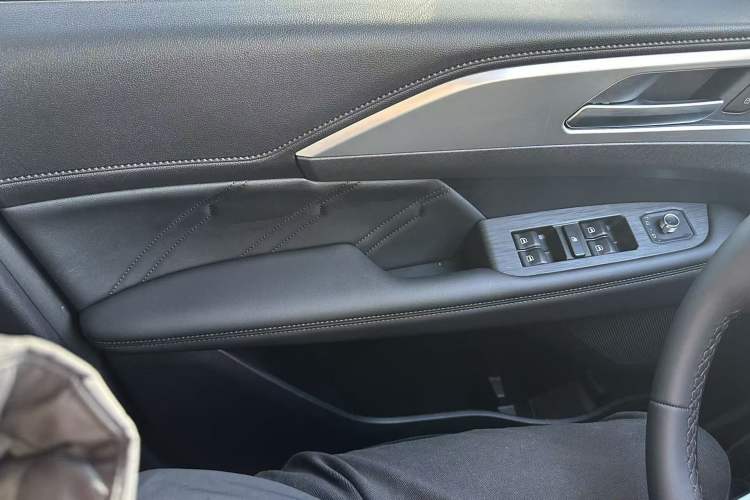 Used Haval H5 2025 2.0T Automatic All-Wheel Drive Navigation Version Diesel
