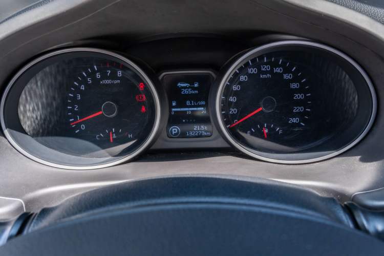 Used Kia Sportage R 2016 2.0L Automatic Two-Wheel Drive DLX Odometer Close Up