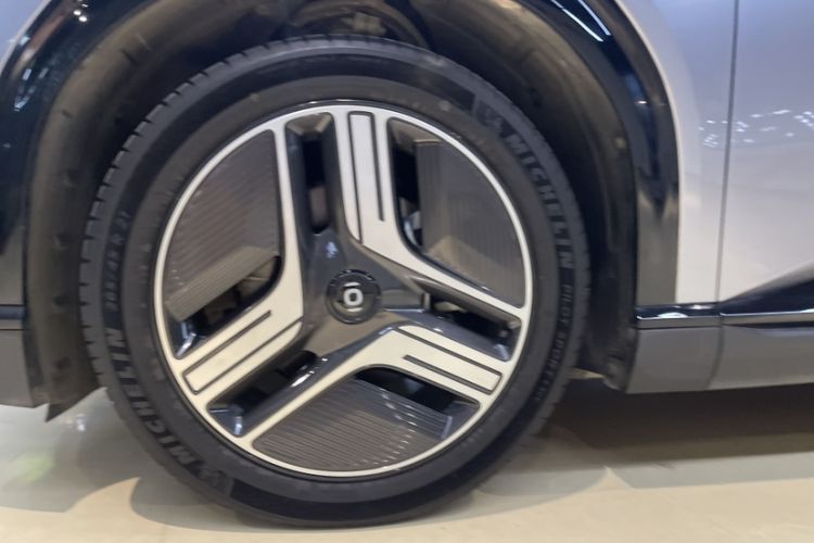Used CHANGAN NEVO E07 2025 All-Electric 4x4 90kWh Ultra High-Performance Edition
