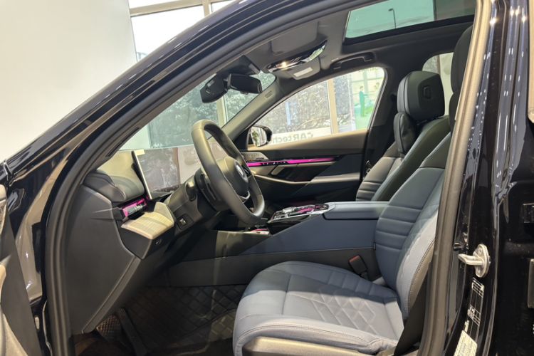 Used BMW 5 Series 2024 530Li Luxury Package Premium Edition