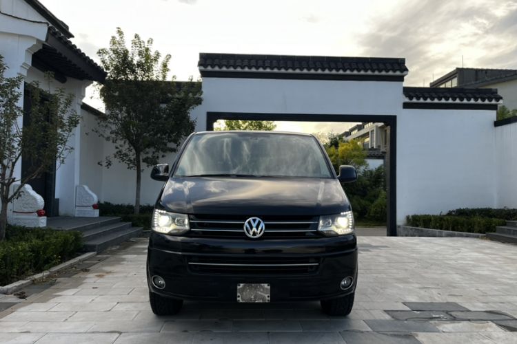 Used Volkswagen Multivan 2014 2.0 TSI Four-Wheel-Drive Executive Edition