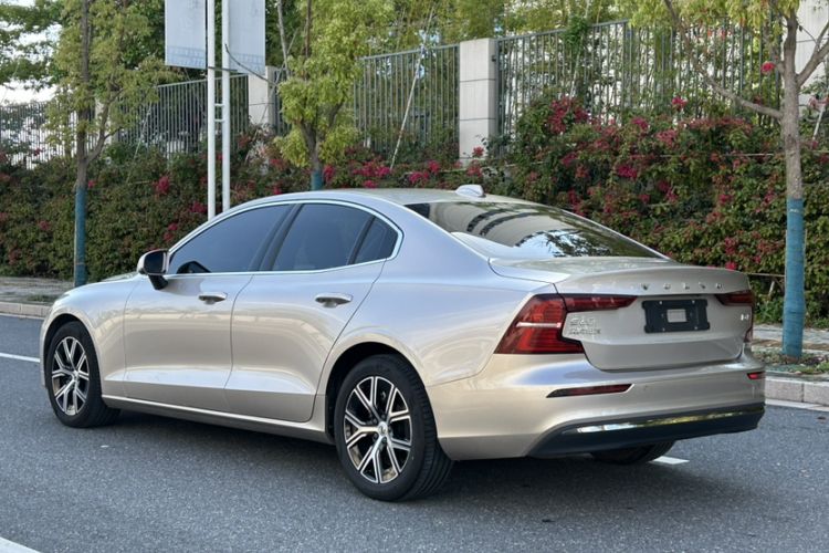 Used Volvo S60 2024 B4 Zhiyi Luxury Edition