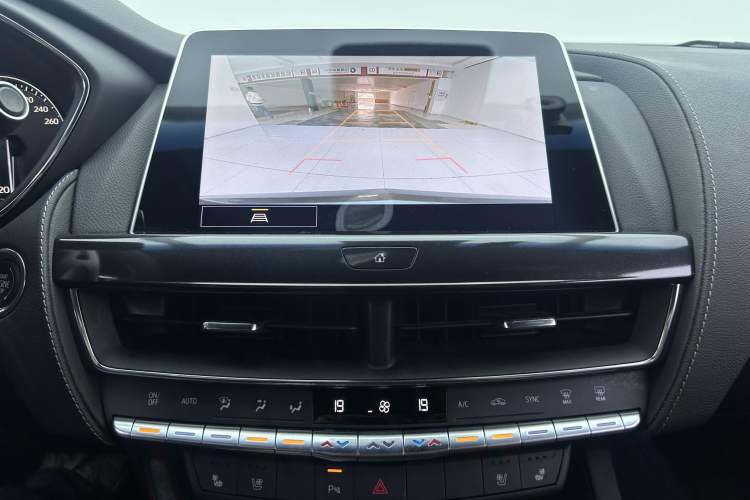 Used Cadillac CT5 2022 28T Luxury Version (Standard Edition) Interior 8