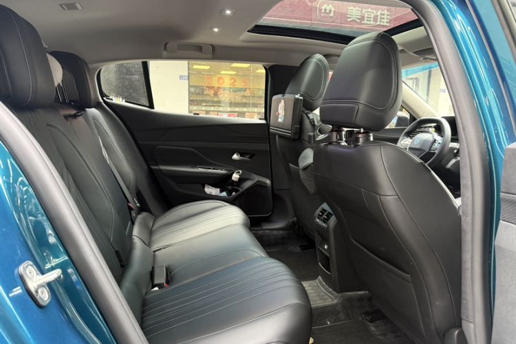 Used Peugeot 408X 2023 Charm Version