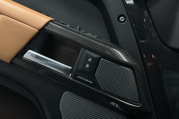 Used Land Rover Defender 2023 Facelift 110 3.0T P400 X-DYNAMIC HSE
