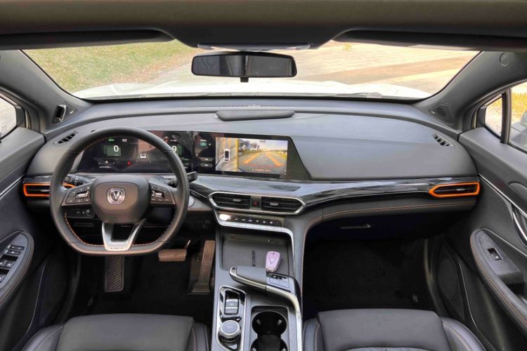 Used CHANGAN UNI-T 2022 1.5T Sport Edition Flagship Version
