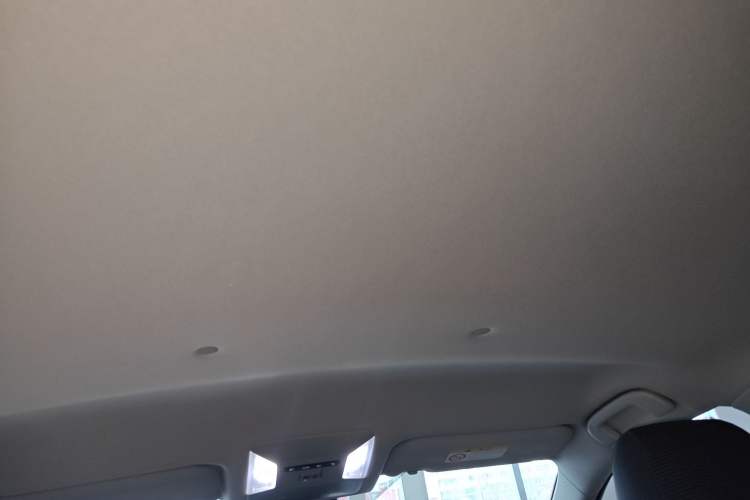 Used Toyota RAV4 2023 2.0L CVT Two-Wheel Drive Urban Edition Interior 8