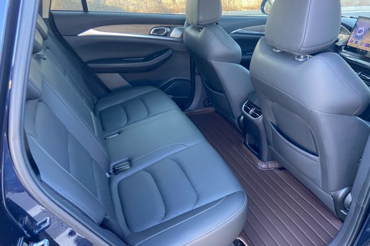 Used Skyworth HT-i 2023 1.5L PHEV 115KM ZhiLong Version