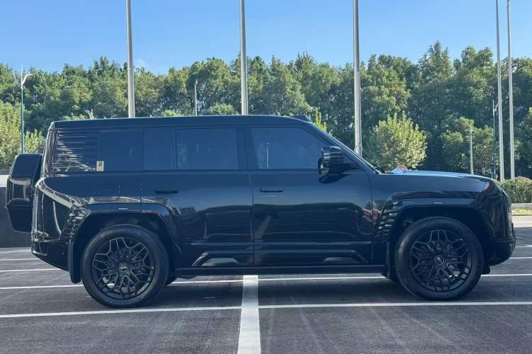 Used Yangwang U8 2023 Luxury Edition
