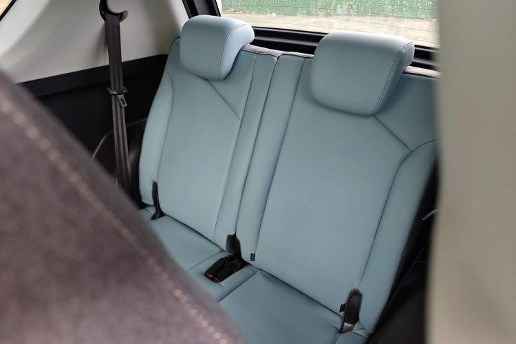 Used Chery New Energy Little Ant 2022 Revised Version Sweet Pink Edition Half-Sugar Version Lithium Iron Phosphate 30.7 kWh 30 kW 301 km