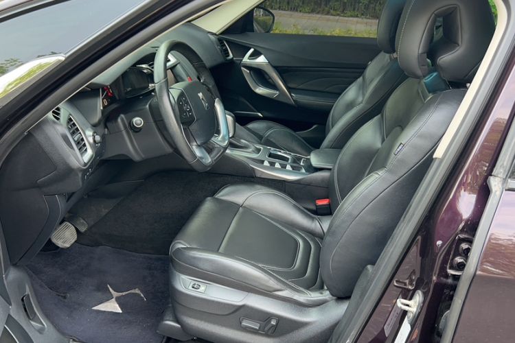 Used DS 5 2015 1.6T Luxury Edition THP160