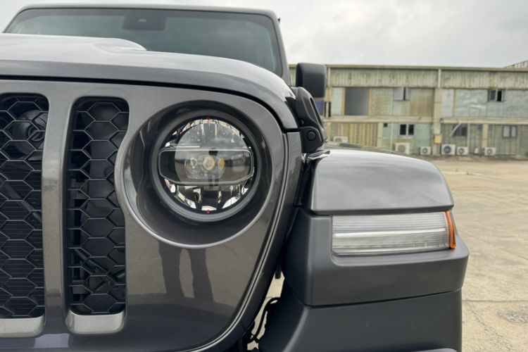 Used Jeep Wrangler New Energy 2021 Four-Door 2.0T 4xe Sahara Left Front Headlight