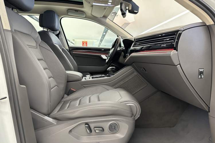 Used Volkswagen Touareg 2019 3.0 TSI RuiFeng Edition China V Standard
