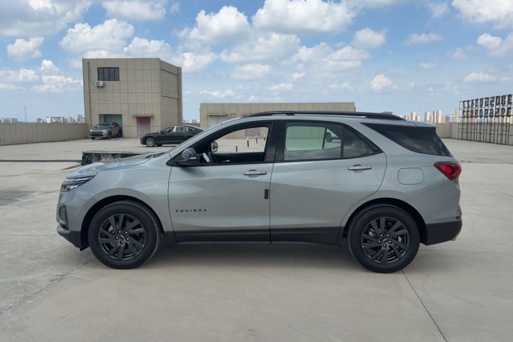 Used Chevrolet Equinox 2023 Mild Hybrid 2.0T RS Smart Boundary-Pushing Edition
