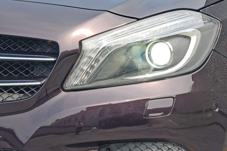 Used Mercedes-Benz A-Class 2015 A 180 Left Front Headlight