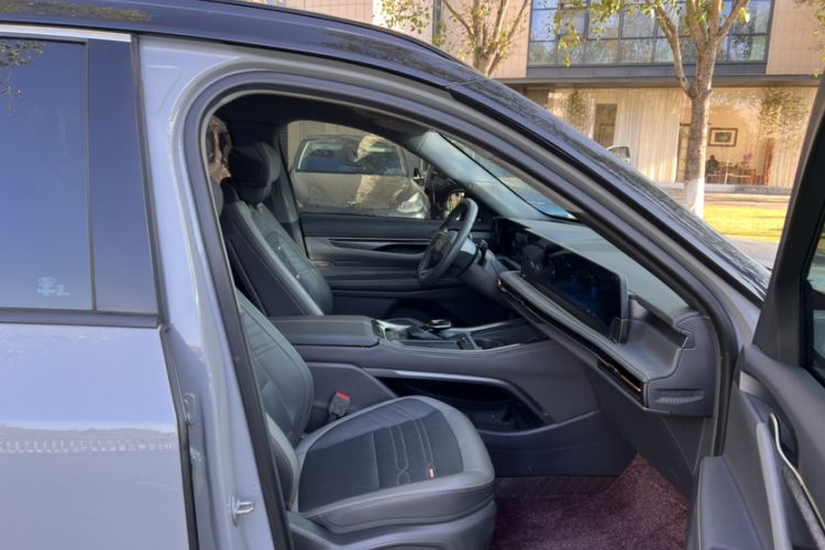 Used Ford Edge 2023 Ford Explorer L 2.0T EcoBoost Four-Wheel Drive 7-Seater Supreme Model
