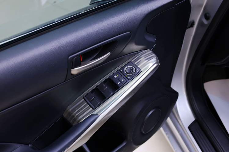 Used Lexus IS 2017 300 FENGSHANG Edition
